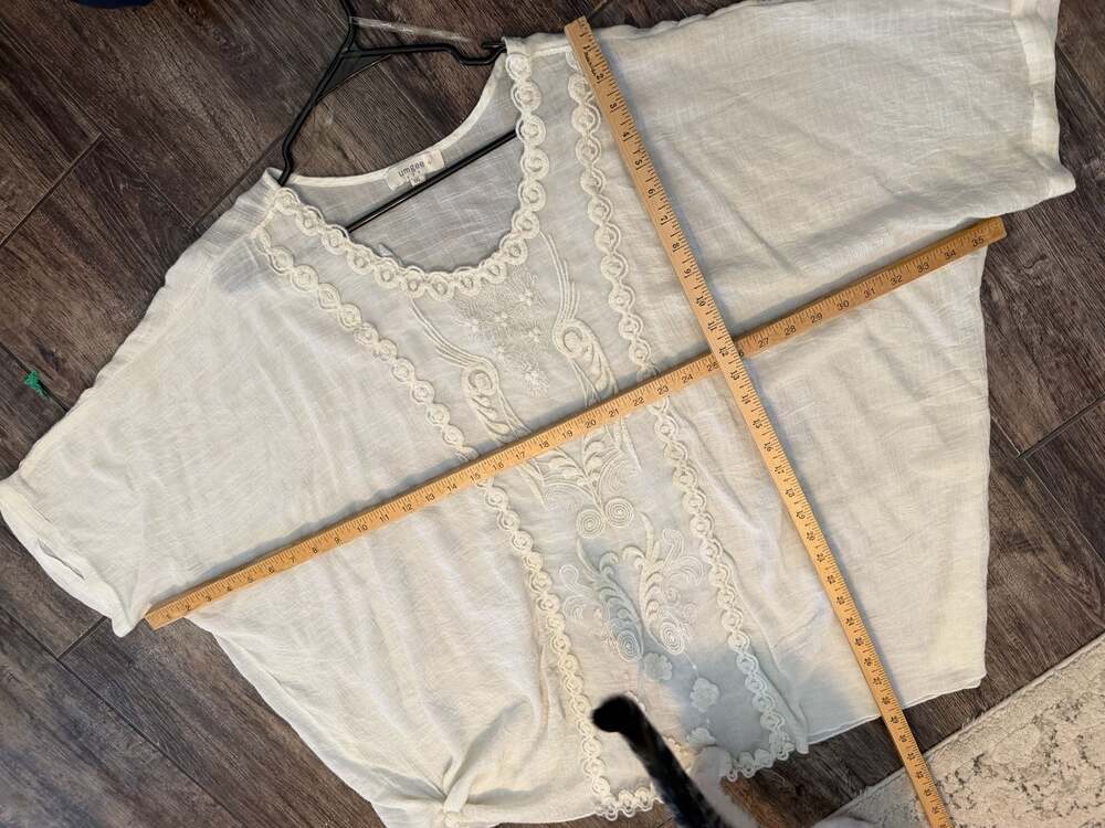 Umgee USA Plus Size 1XL White Embroidered Boho Tunic Top Blouse Lace Trim - Picture 5 of 5